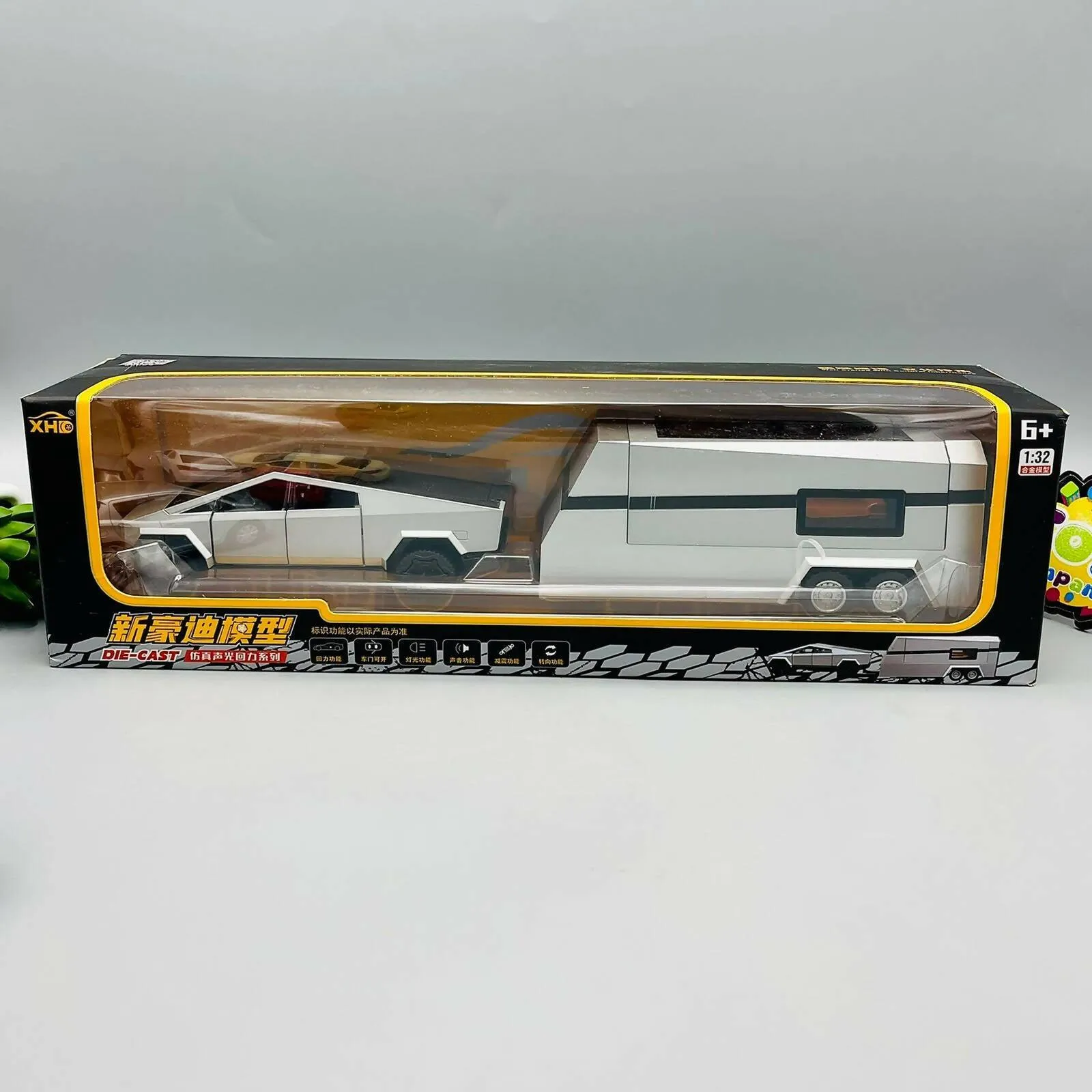 1:32 Diecast Tesla Pickup Truck With Trailer